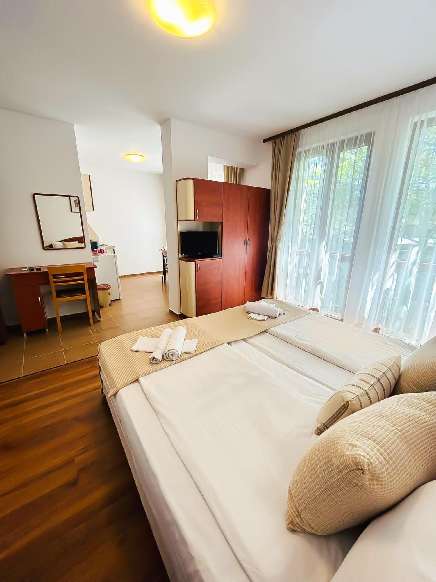 Family Hotel Helios Pantai Sunny Luaran gambar