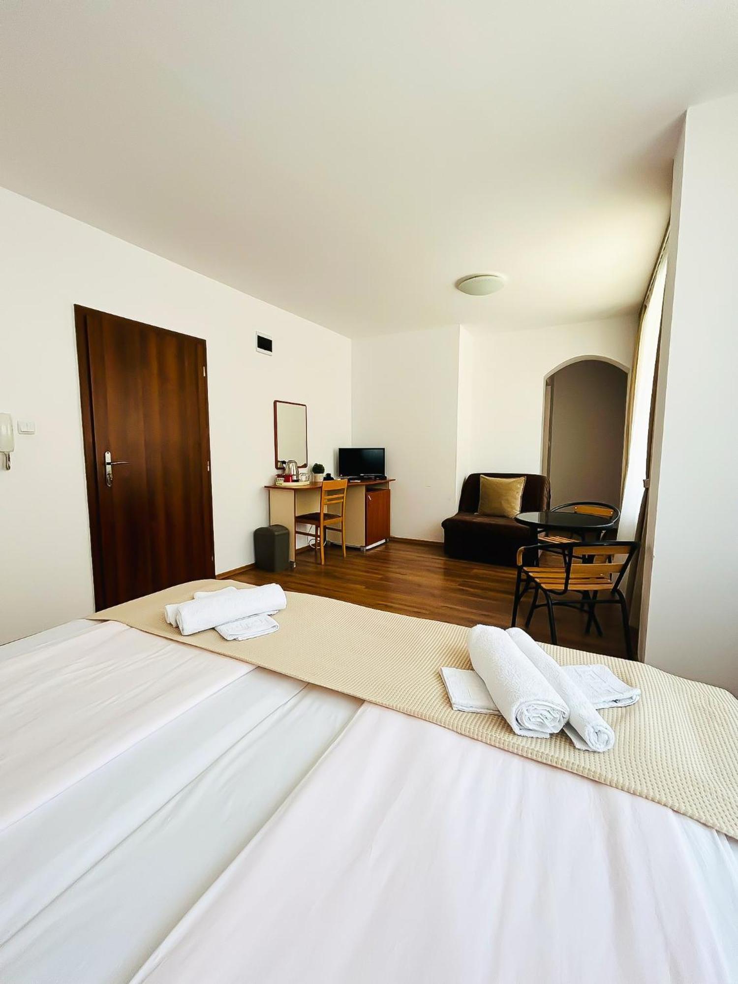 Family Hotel Helios Pantai Sunny Luaran gambar