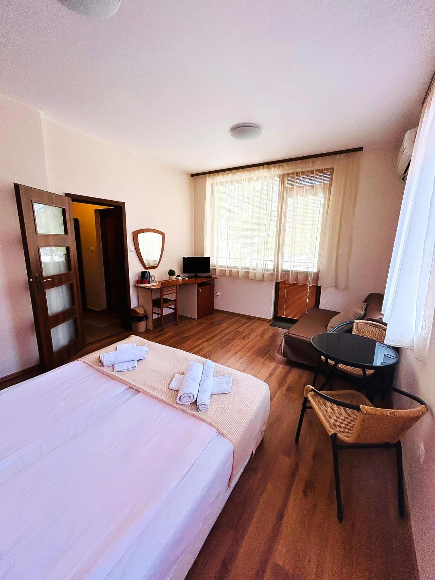 Family Hotel Helios Pantai Sunny Luaran gambar